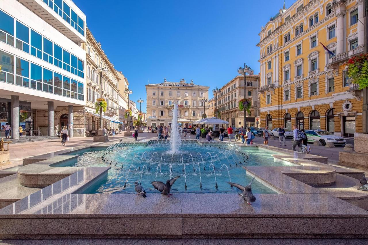 Adria Square Studios Rijeka Exterior foto